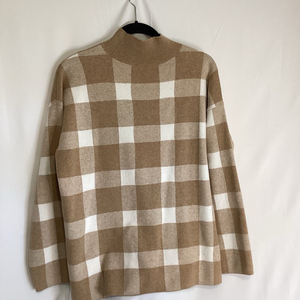 LOFT Tan & White Checkered Pullover Sweater – Size Medium– Soft Knit